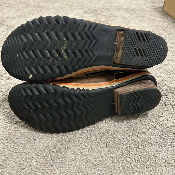 Sorel boots - Picture 5 of 6